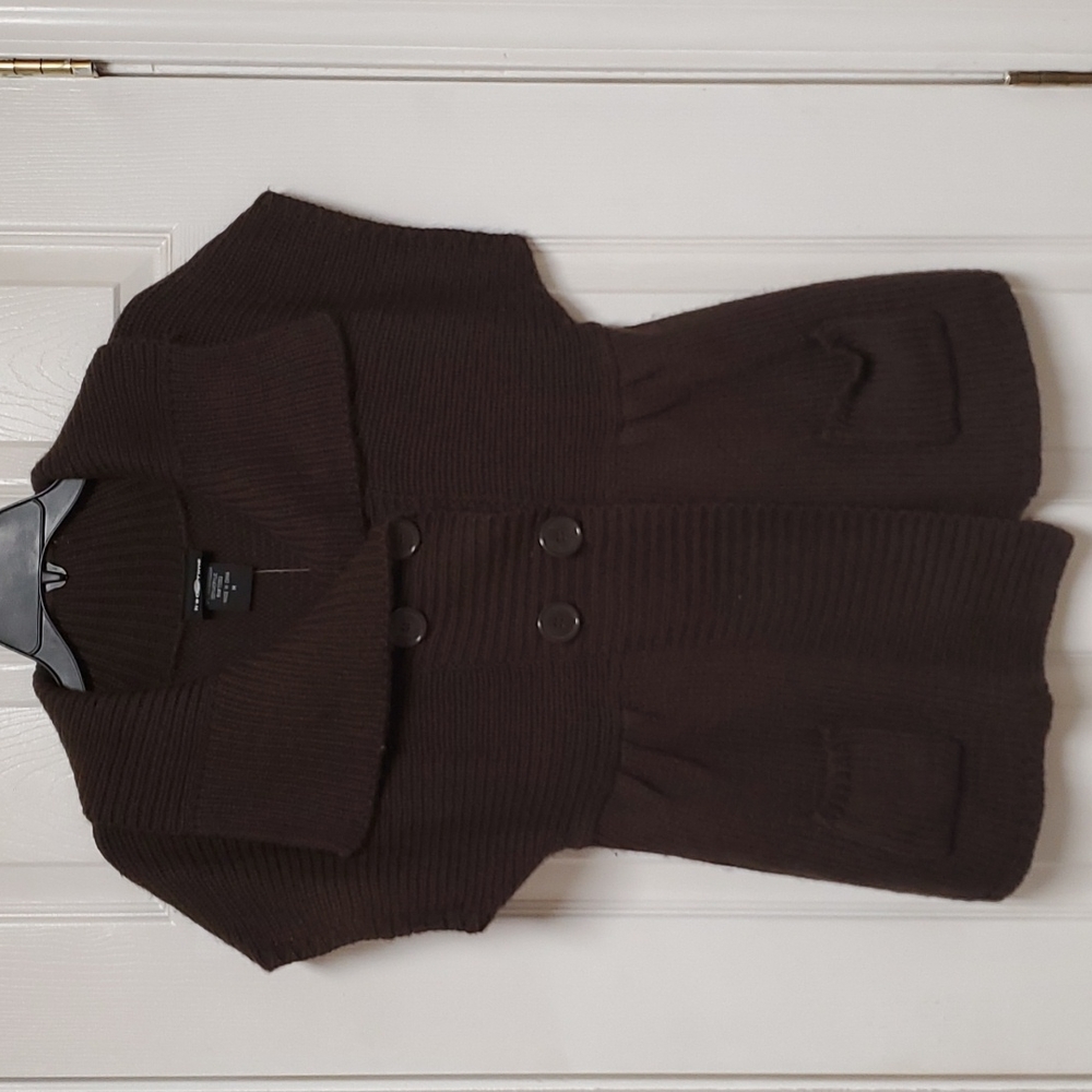 It's Our Time brown button-up short sleeved sweater, size medium new with tags